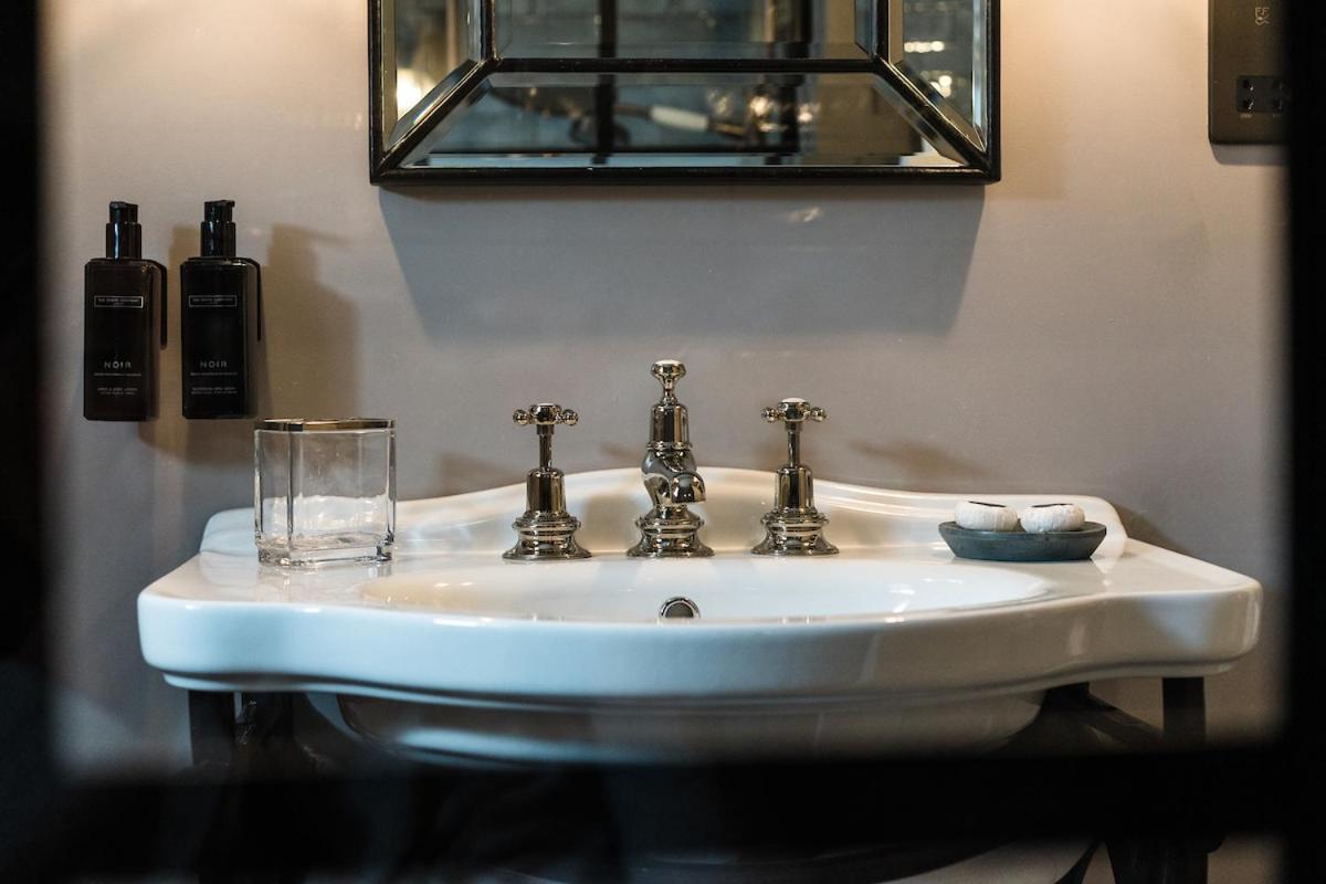 Regency House Aparthotel Belfast Bagian luar foto